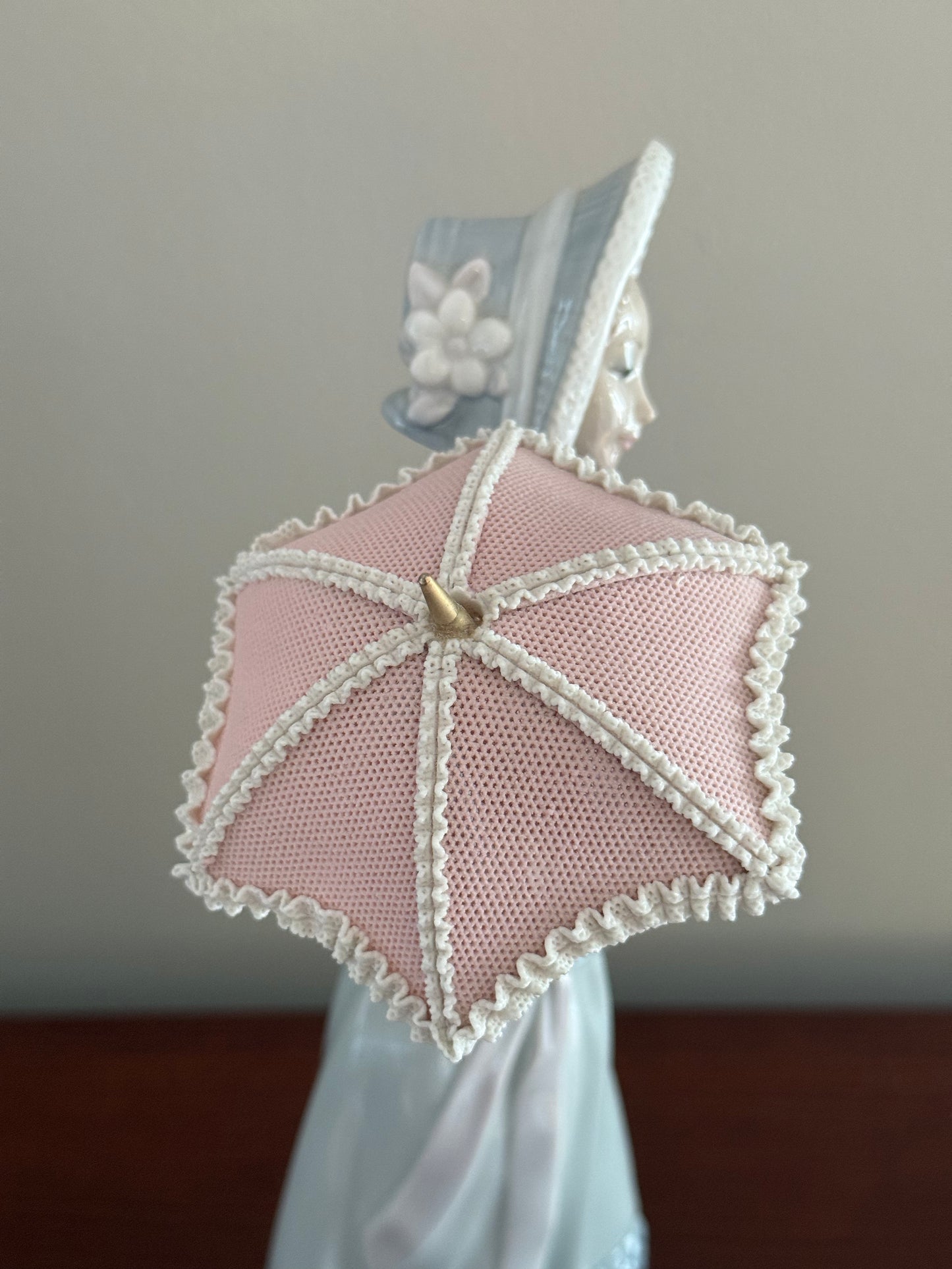 Lladro Lady with Parasol "Aranjuez" (#4497)