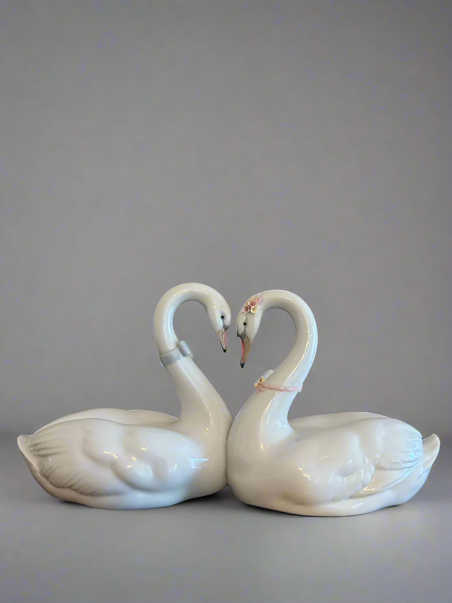 Lladro Endless Love Swans (#6585) – Louie & Claudette