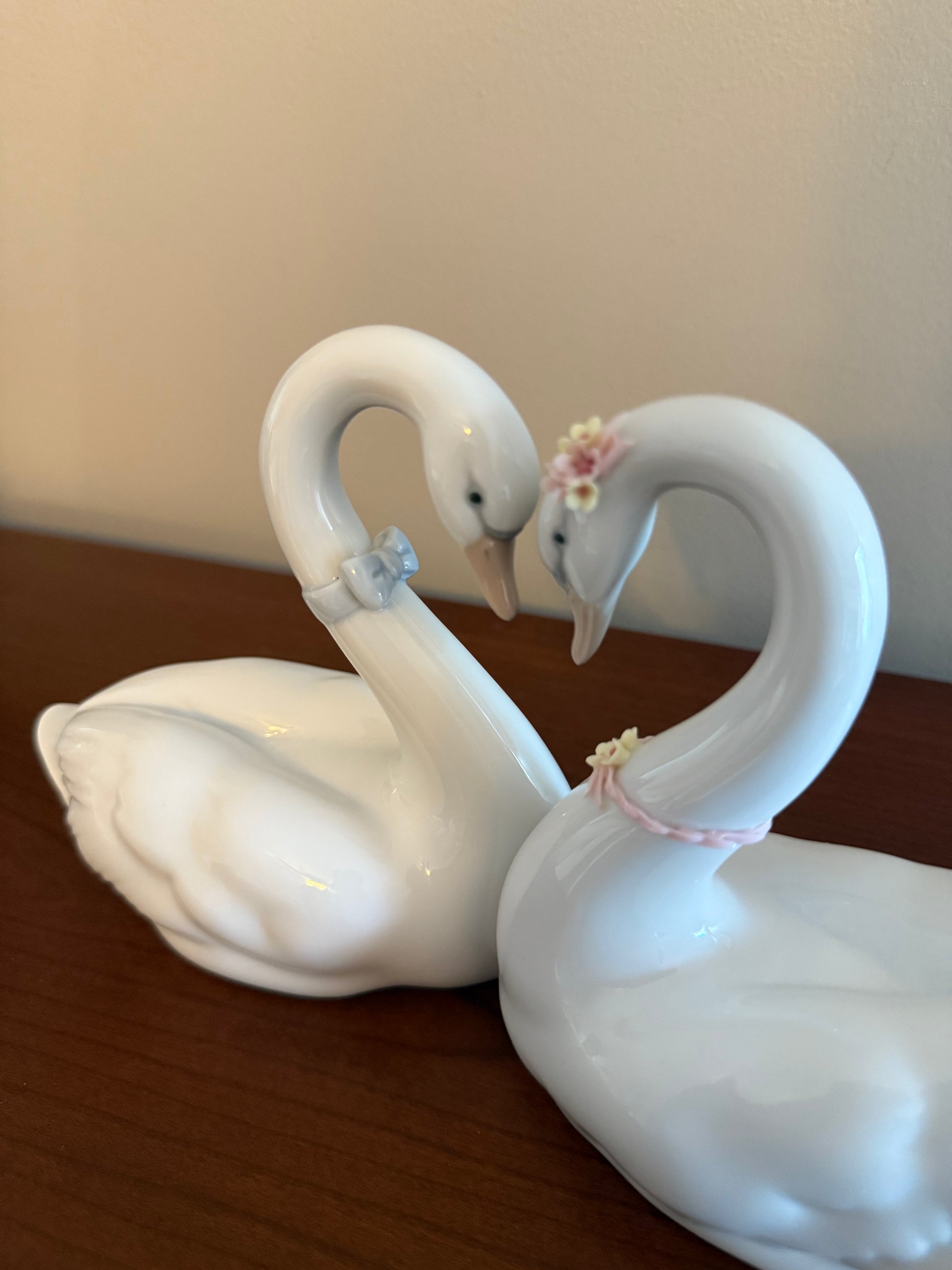 Lladro Endless Love Swans (#6585) – Louie & Claudette Lladro Endless Love Swans (#6585) – Louie & Claudette